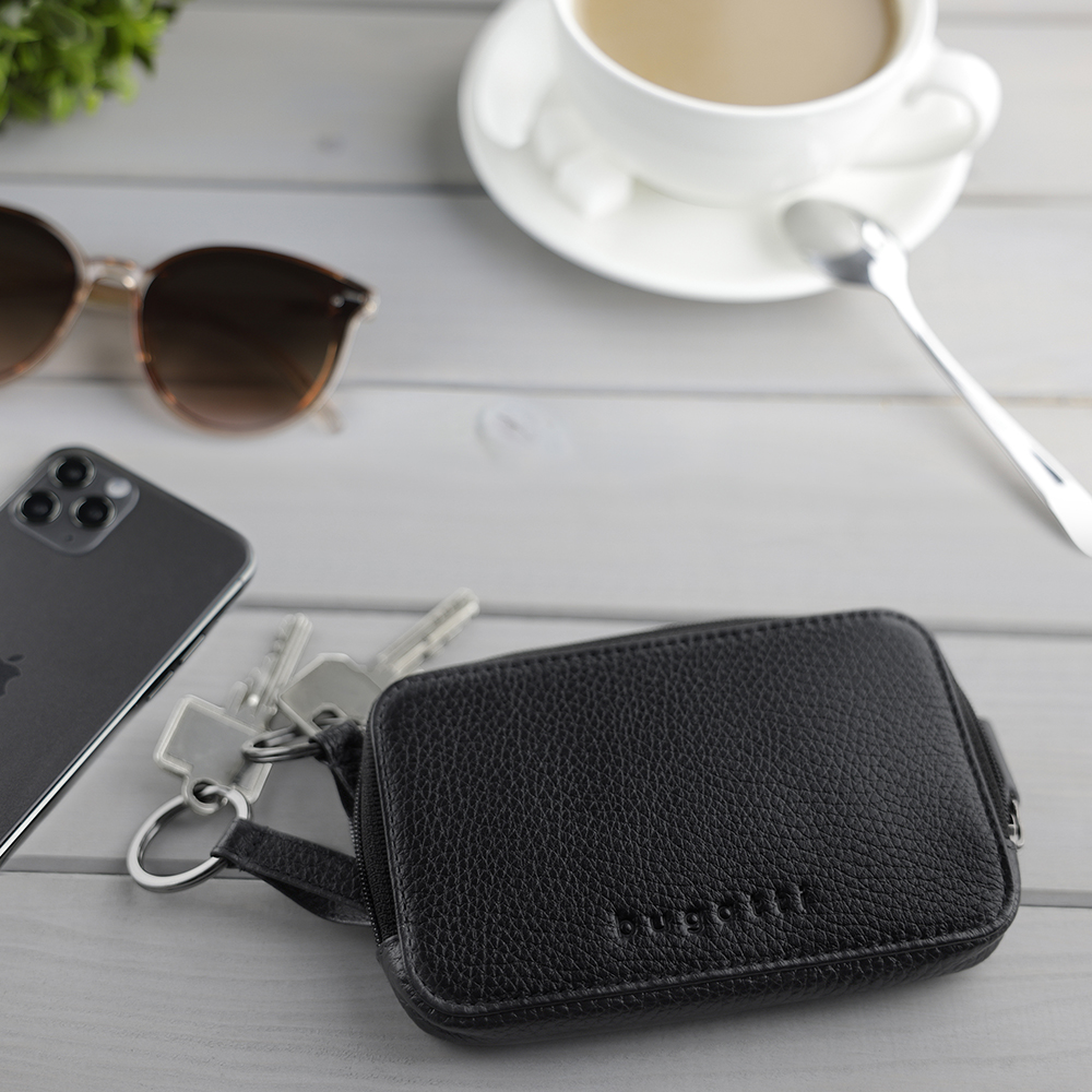 Сумка-шоппер Bugatti Elsa Shopper 49461001 — стиль и вместительность на каждый день