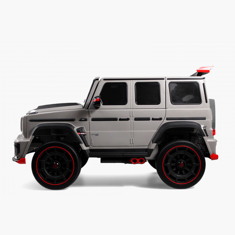 Двухместный детский электромобиль RiverToys Z888ZZ в дизайне Brabus с дистанционной системой управления и медиапанелью