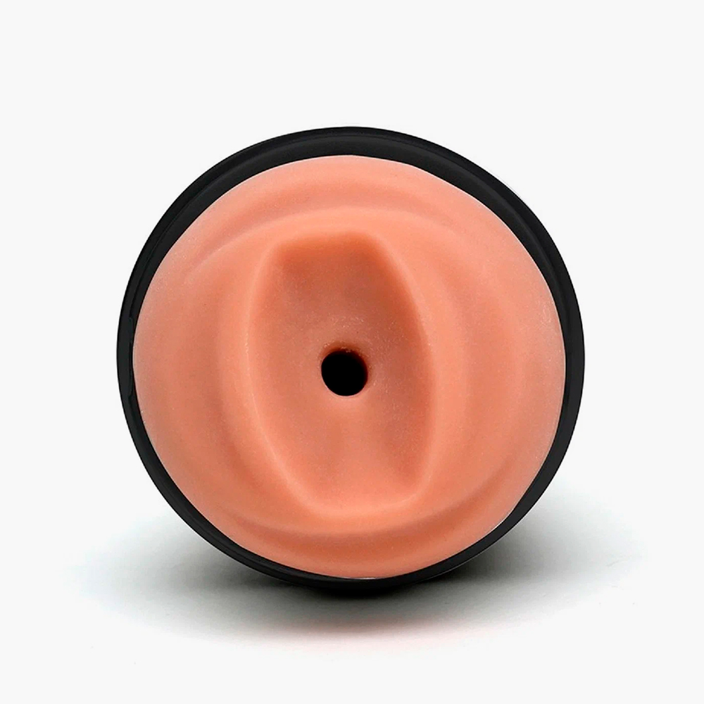 Мужской эротический массажер Satisfyer Men Classic с технологией вакуумной стимуляции и рукавом из рельефной киберкожи