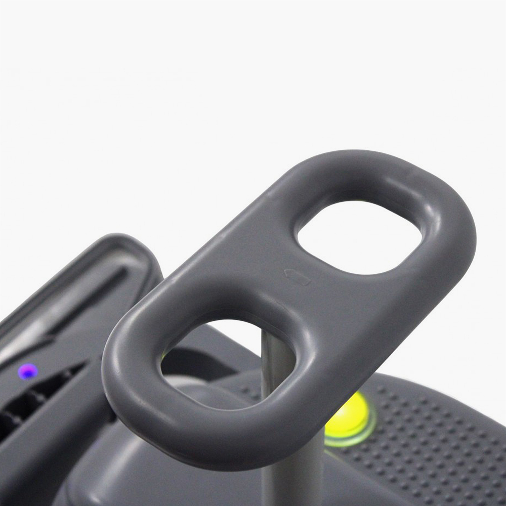 Детский электромобиль-клинер RiverToys Y-01 с LED-подсветкой и насадкой для мытья пола, 3 цвета на выбор