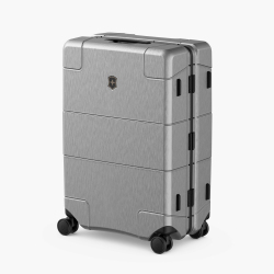 Швейцарский чемодан Victorinox